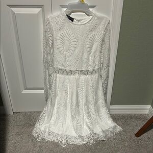 Elegant White Lace Dress